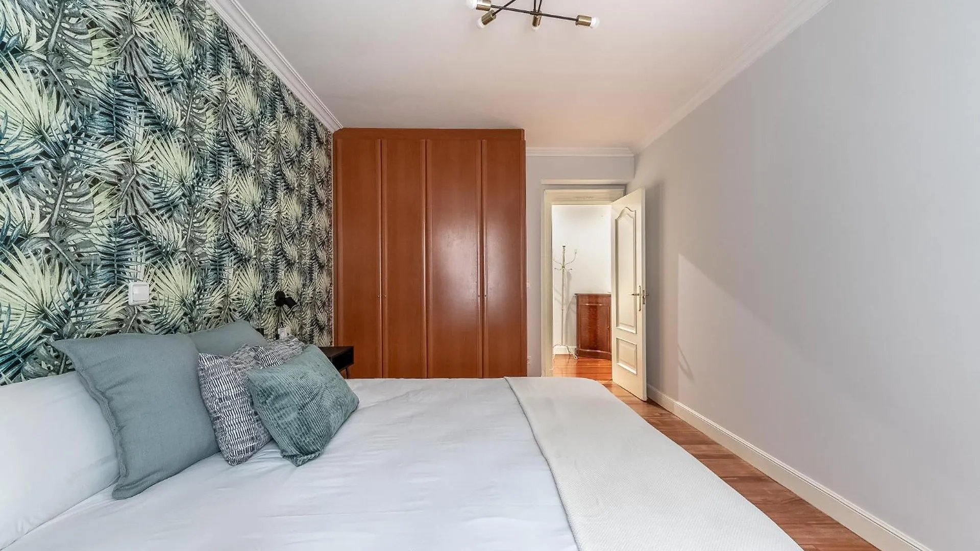 Ayuntamiento Bilbao, Casco Viejo -Parking Optional Daire